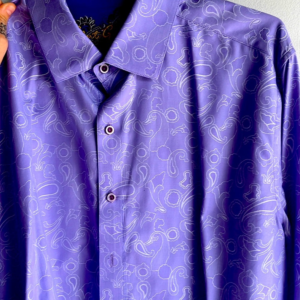 Light purple printed long sleeve dress shirt.